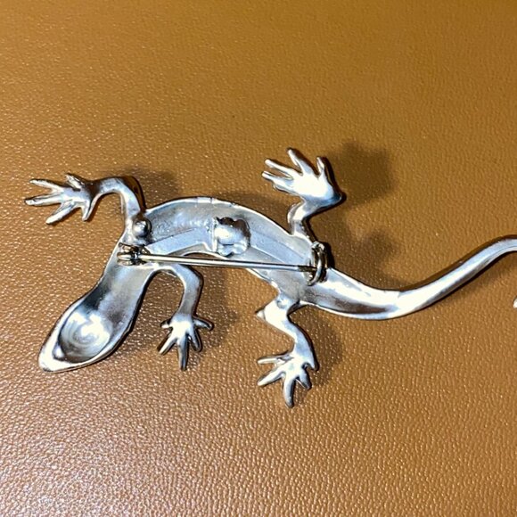 Large Brooch Pin Silver Tone Lizard Gecko Reptile Vintage Intricate Etch Design - Picture 5 of 6
